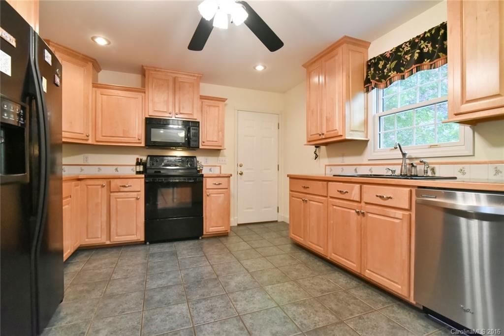 206 Bridle Path Candler, NC 28715 - Photo 8 of 24