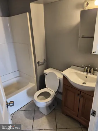 $1,195 | 1000 West 8th Street, Unit 1B, Wilmington, DE 19806