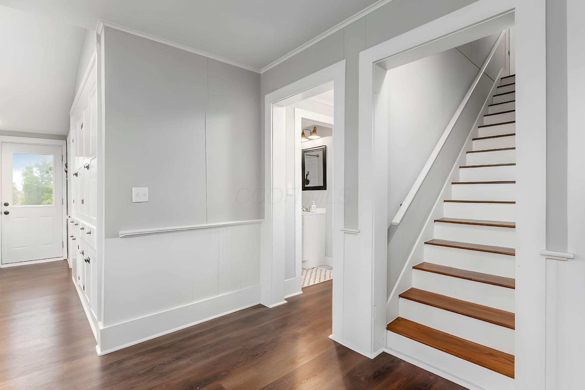 13019 Foundation Road Croton, OH 43013 - Photo 29 of 42 Stairs/Hallway