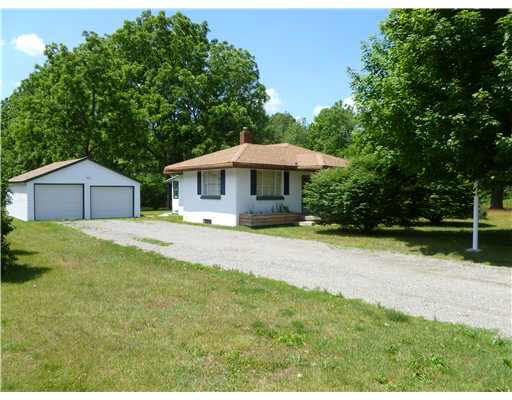 56309 Oak Road South Bend, IN 46619 - Photo 1 of 13 Gallery Image 1