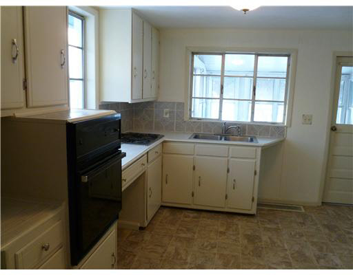 56309 Oak Road South Bend, IN 46619 - Photo 7 of 13 Gallery Image 7