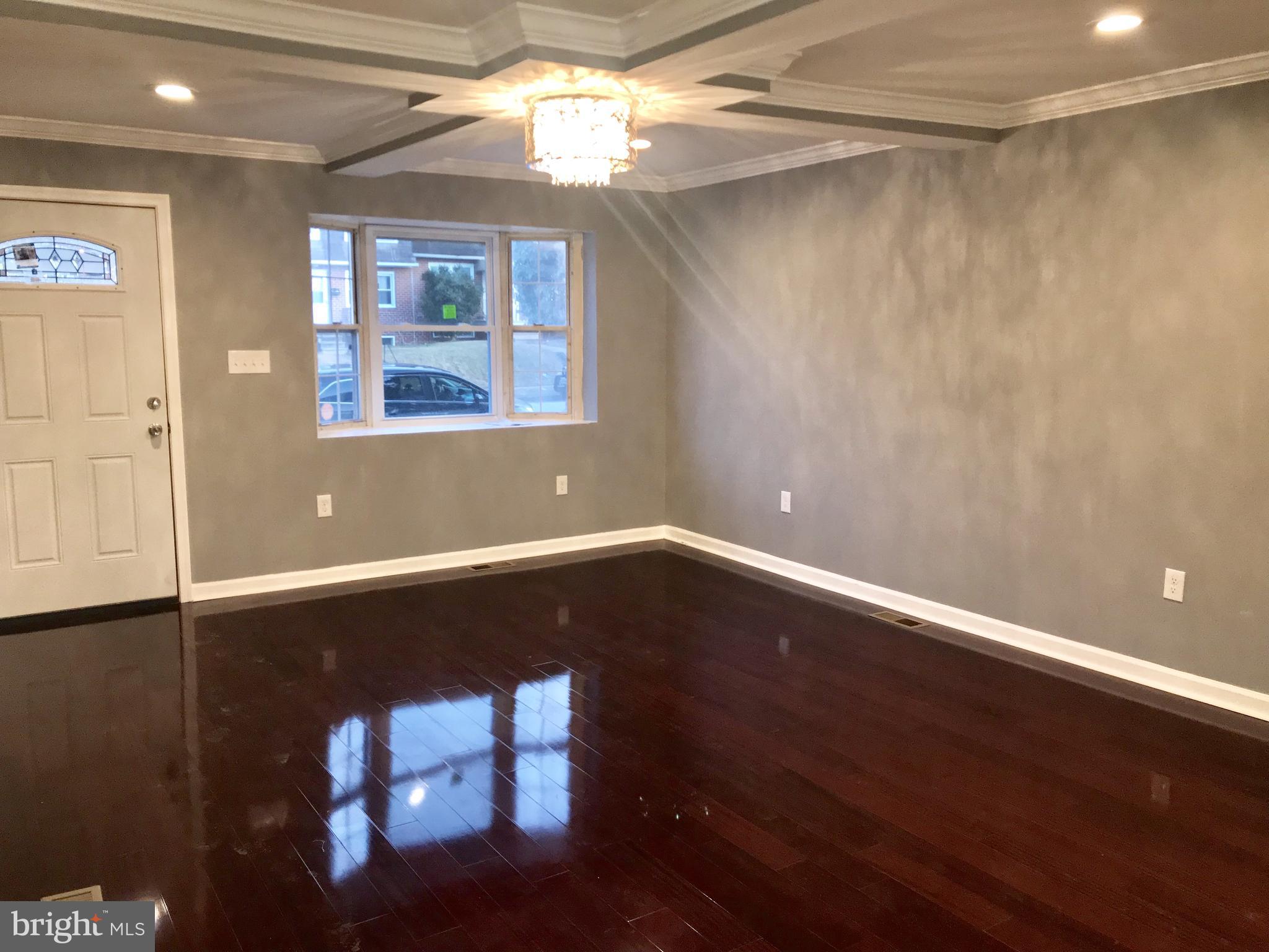 5648 Arnhem Road Baltimore, MD 21206 - Photo 7 of 18 Dining Room