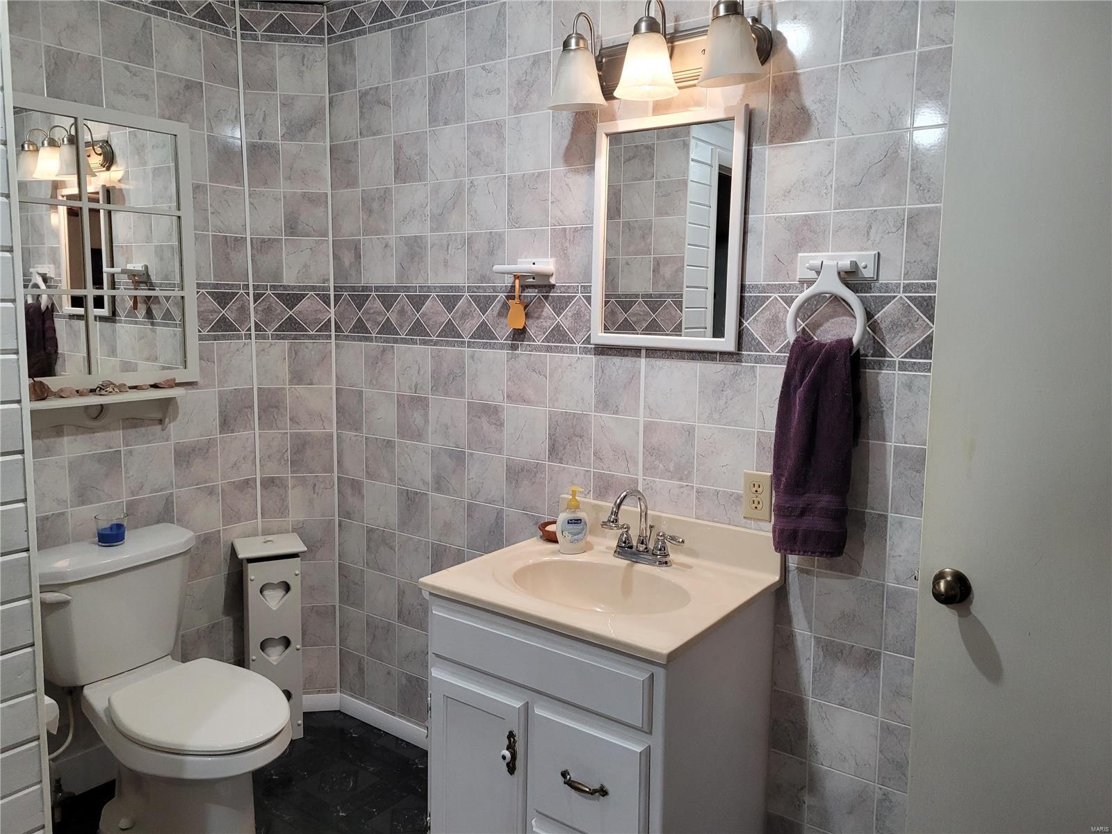 132 Ridge Avenue Irving, IL 62051 - Photo 16 of 27 Gallery Image 16