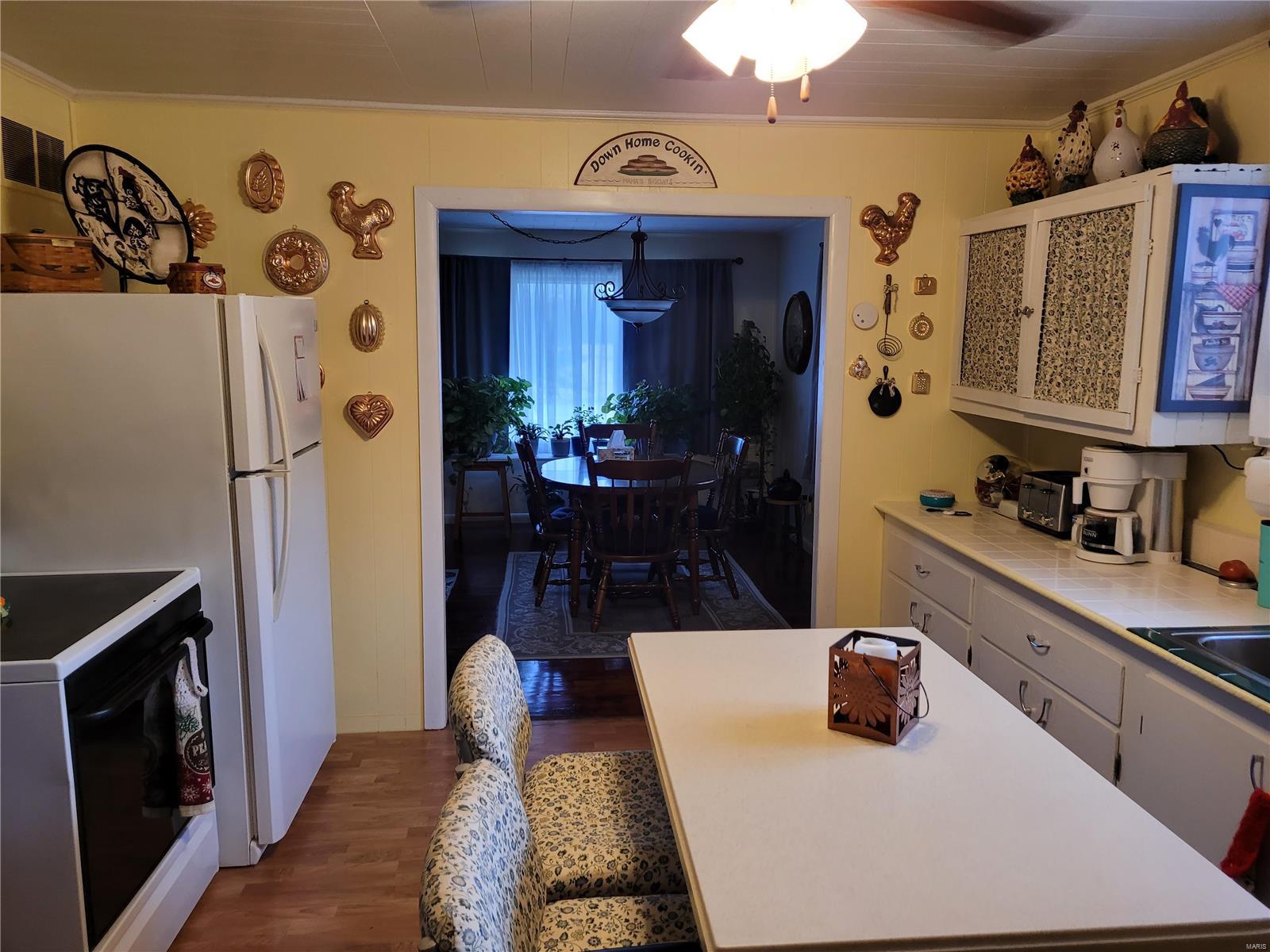 132 Ridge Avenue Irving, IL 62051 - Photo 26 of 27 Gallery Image 26