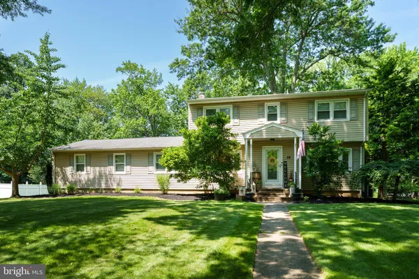 $560,000 | 19 Van Saun Drive, Ewing, NJ 08628