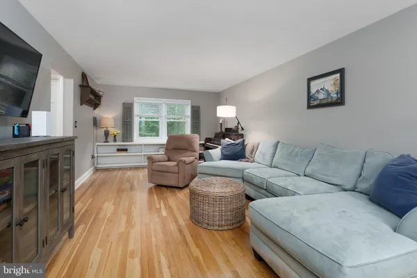 $560,000 | 19 Van Saun Drive, Ewing, NJ 08628