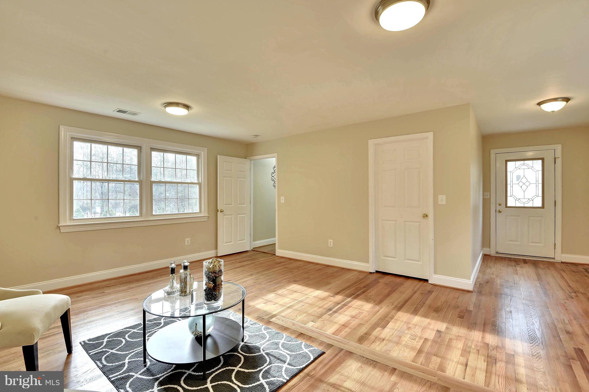 1106 Ednor Road Silver Spring, MD 20905 - Photo 20 of 30 Bath (Master) on main lvl