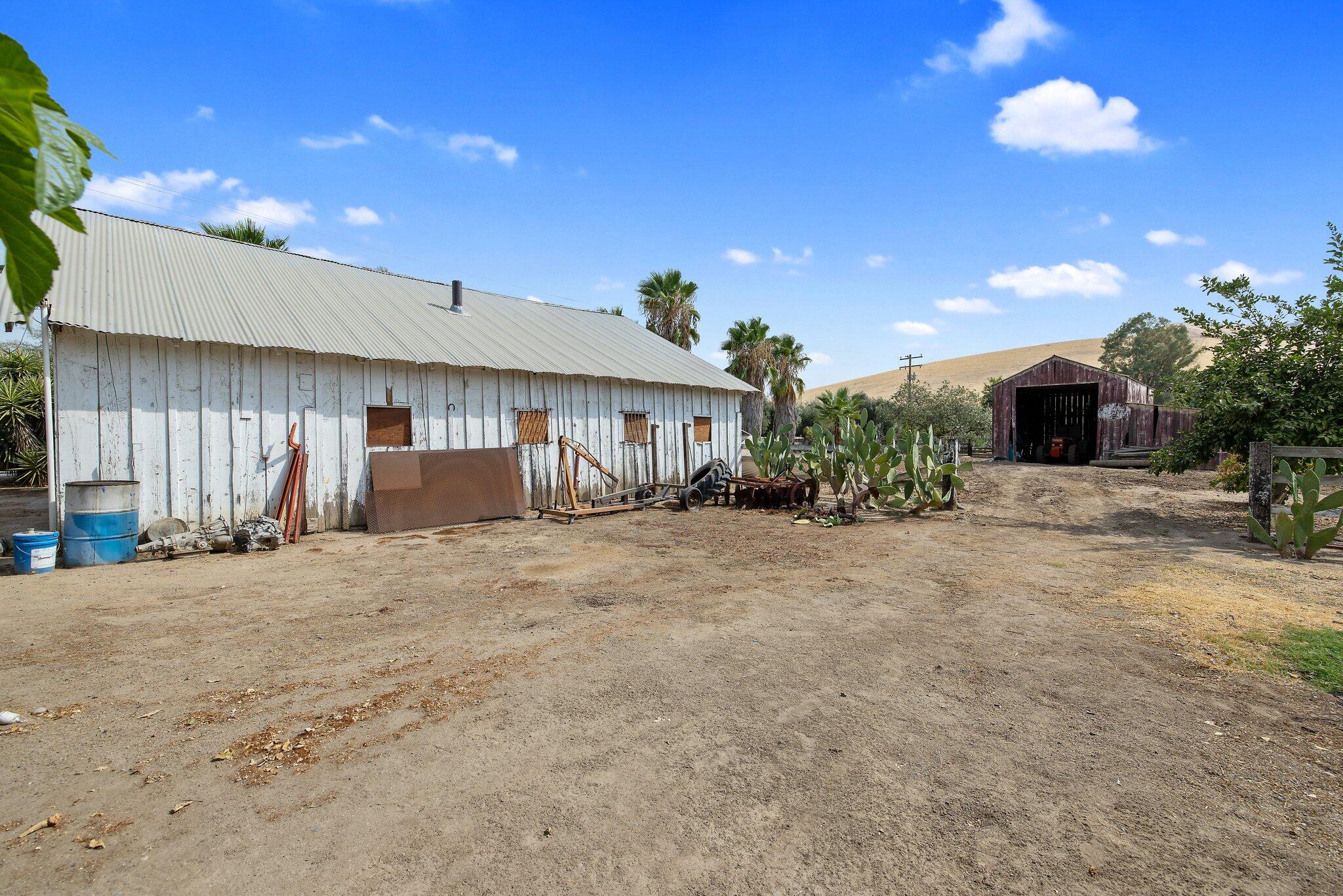 646 South Spruce Road Exeter, CA 93221 - Photo 61 of 67 21-web-or-mls-713A8381
