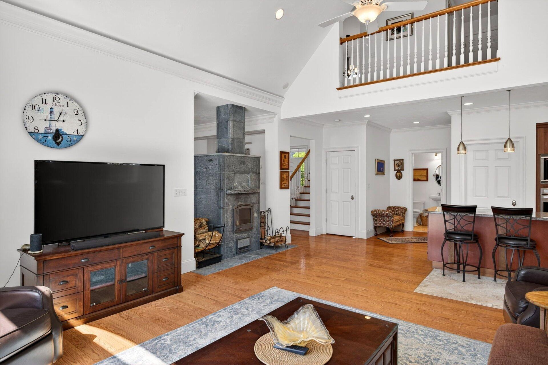 359 Santuit Road Cotuit, MA 02635 - Photo 20 of 51 19