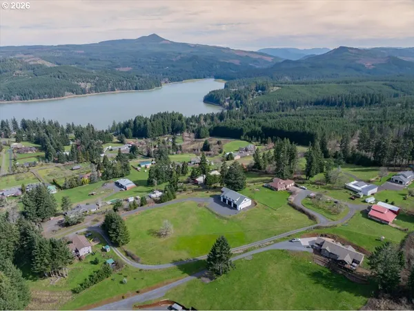 $700,000 | 27579 Riggs Hill Road, Foster, OR 97345