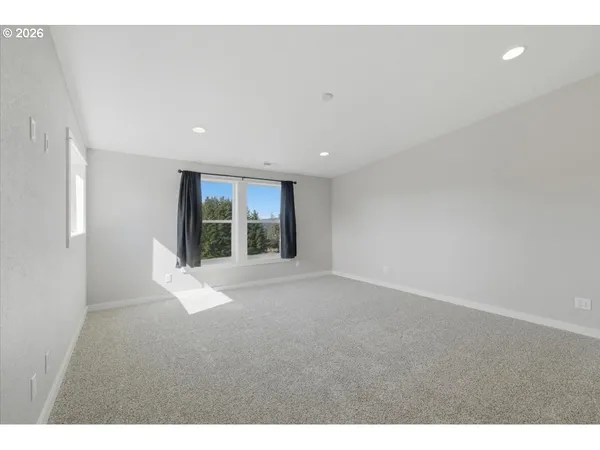 $700,000 | 27579 Riggs Hill Road, Foster, OR 97345