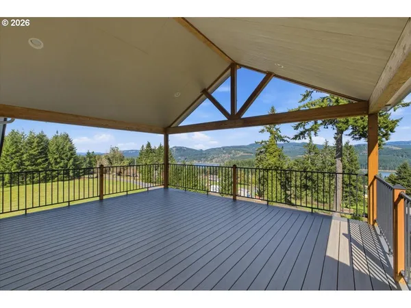 $700,000 | 27579 Riggs Hill Road, Foster, OR 97345
