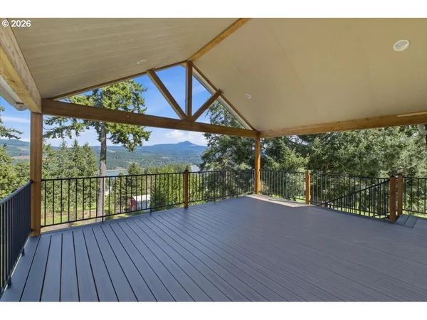 $700,000 | 27579 Riggs Hill Road, Foster, OR 97345