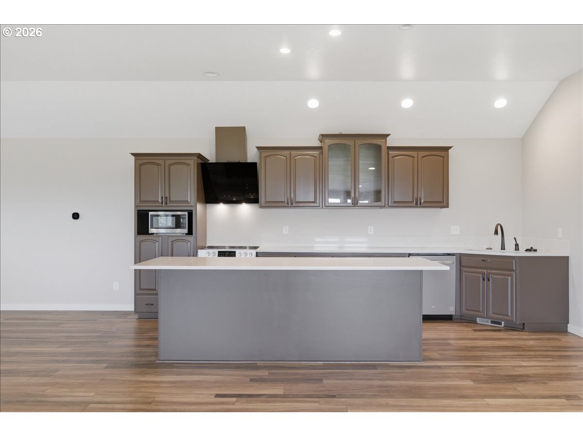 27579 Riggs Hill Road Foster, OR 97345 - Photo 9 of 37