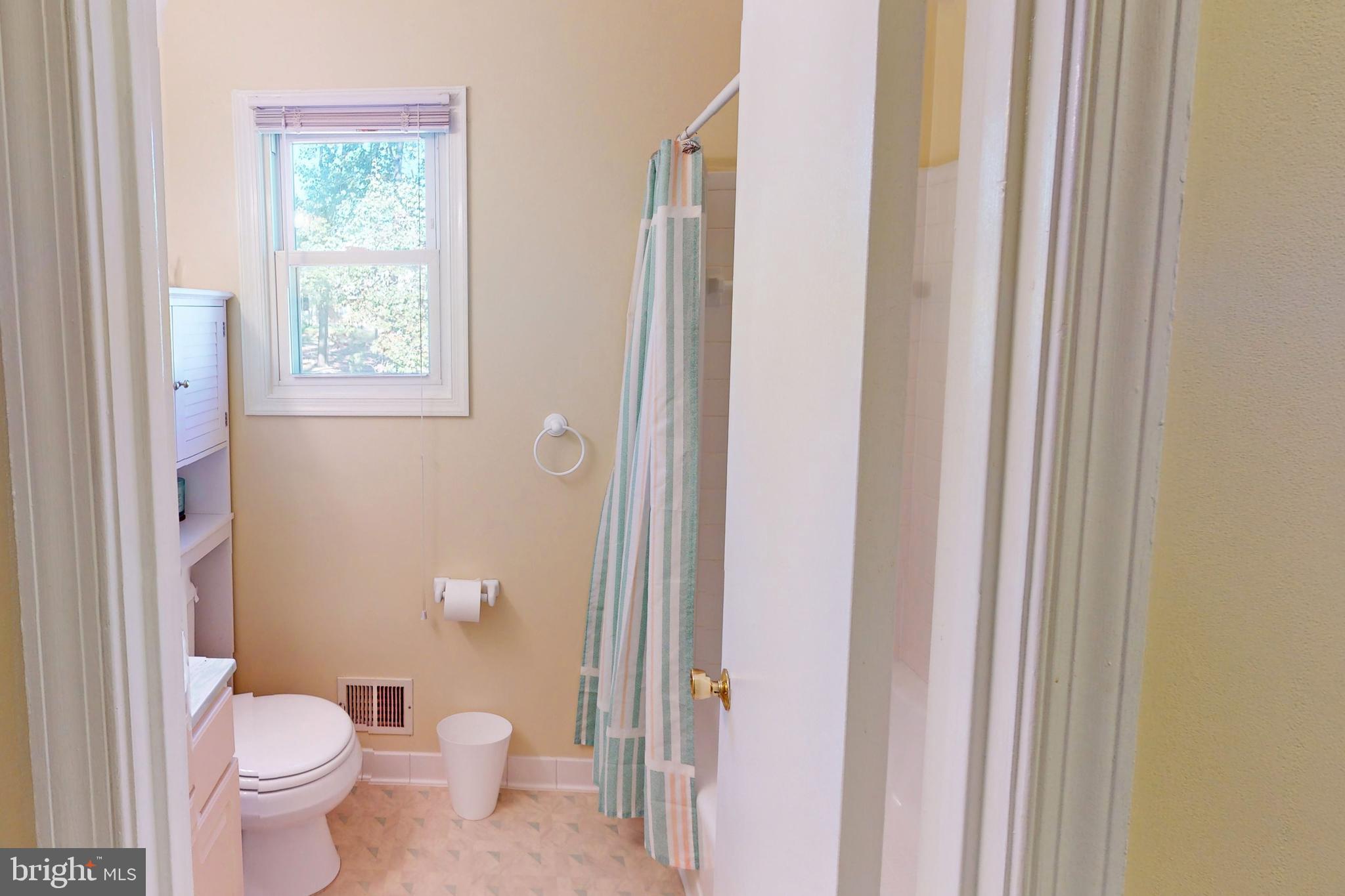 9104 Montague Court Laurel, MD 20708 - Photo 20 of 21