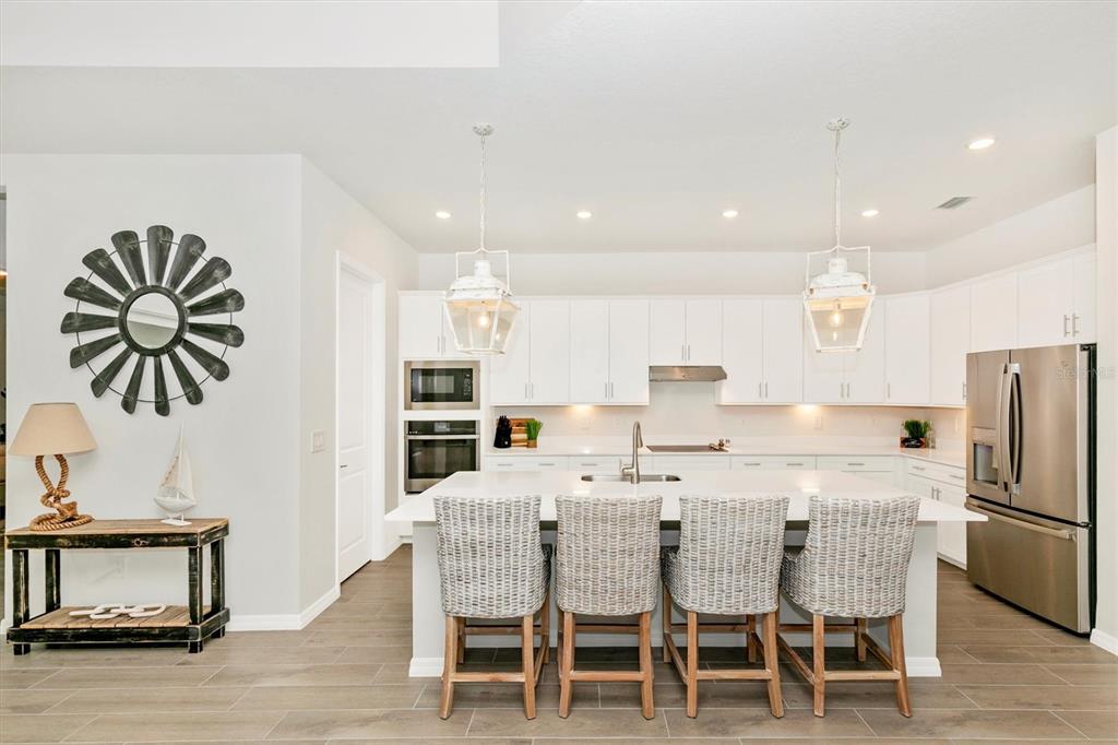 12733 Tulum Loop Venice, FL 34293 - Photo 7 of 86