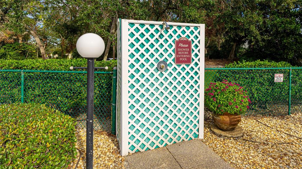 527 Spring Lakes Boulevard Bradenton, FL 34210 - Photo 37 of 41