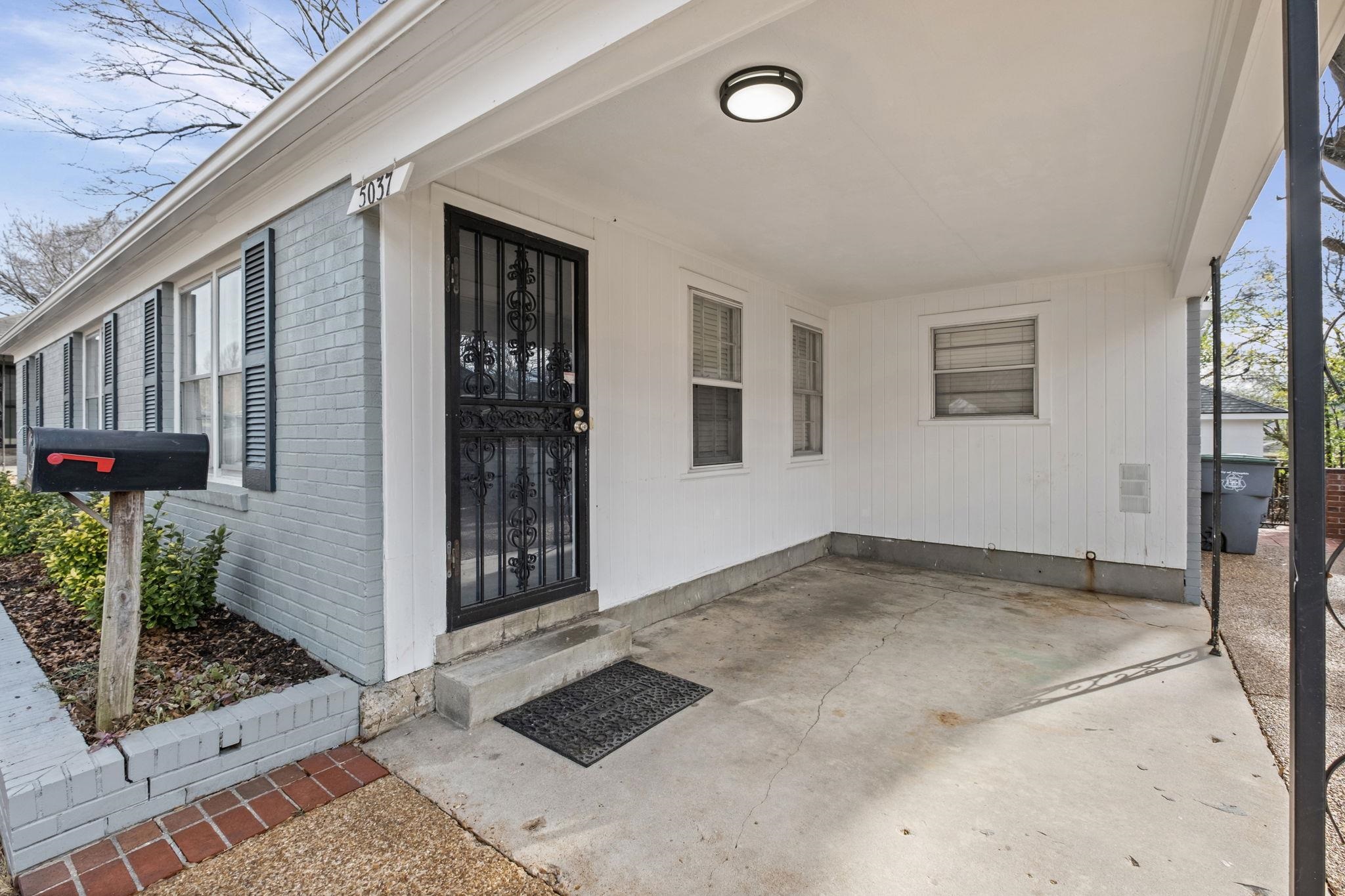 5037 Dee Road Memphis, TN 38117 - Photo 3 of 28