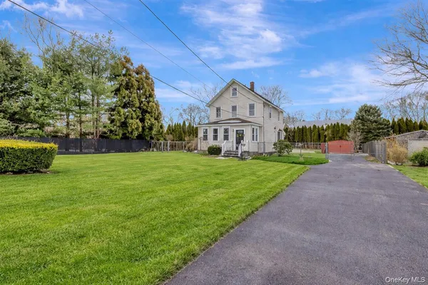 $619,000 | 768 Old Medford Avenue, Medford, NY 11763