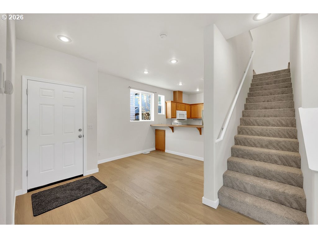 1651 Hamlet Lane Eugene, OR 97402 - Photo 11 of 27