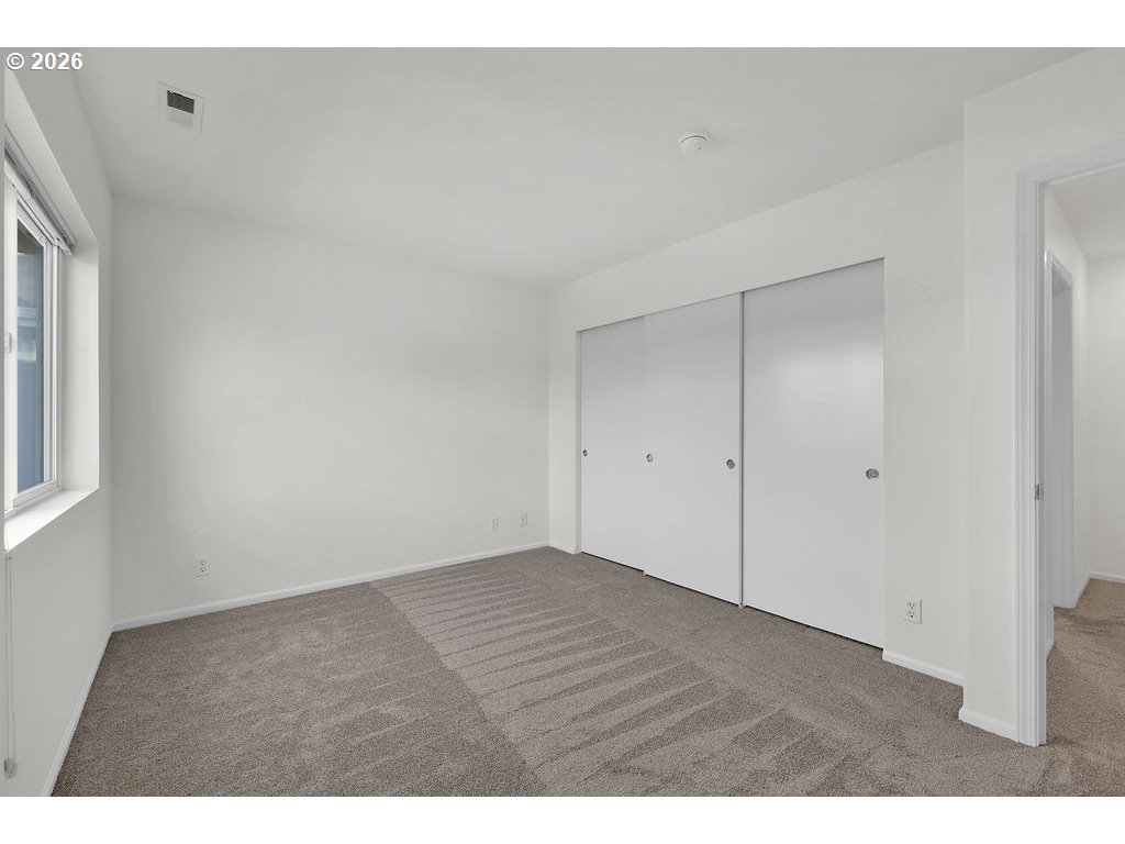 1651 Hamlet Lane Eugene, OR 97402 - Photo 17 of 27