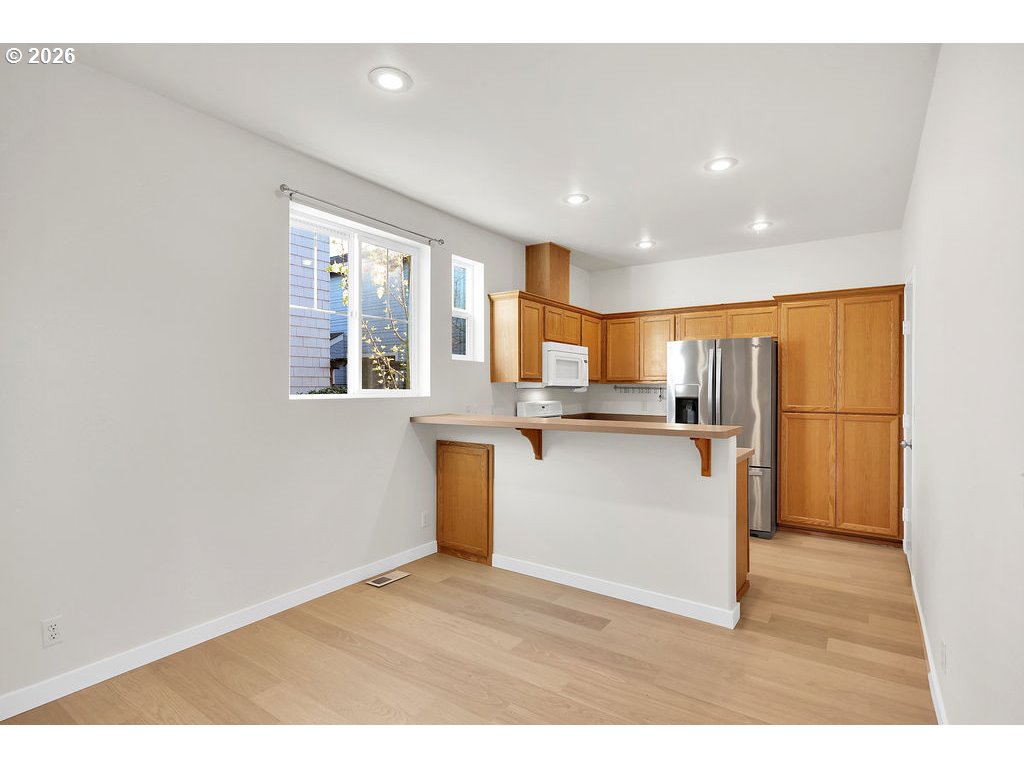 1651 Hamlet Lane Eugene, OR 97402 - Photo 5 of 27