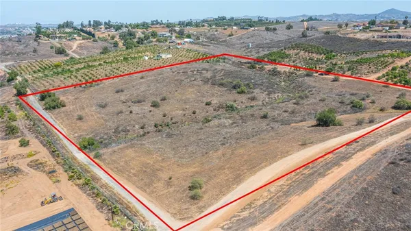 $625,000 | 0 Vista Del Lago Drive, Riverside, CA 92503