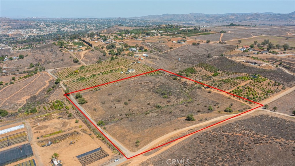 0 Vista Del Lago Drive Riverside, CA 92503 - Photo 12 of 12 a view of a sky from a yard