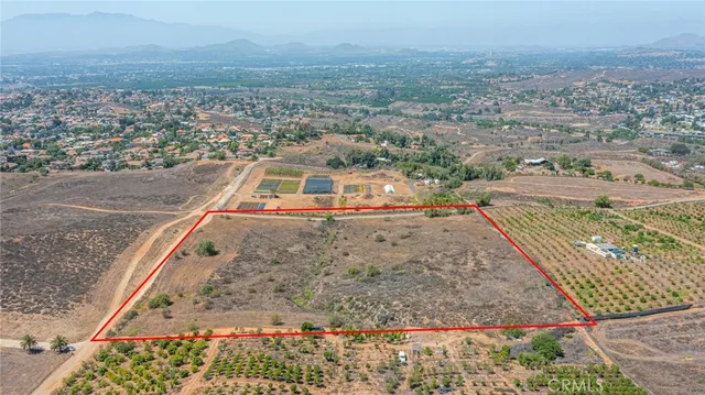 a view of a outdoor space