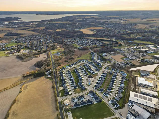 $749,900 | 1104 Reese Trail, Waunakee, WI 53597