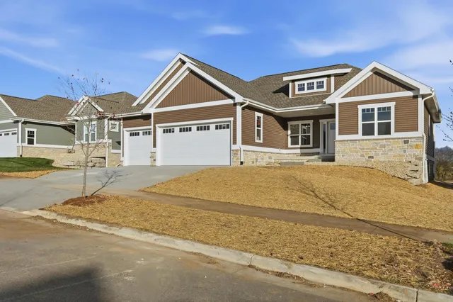 $749,900 | 1104 Reese Trail, Waunakee, WI 53597
