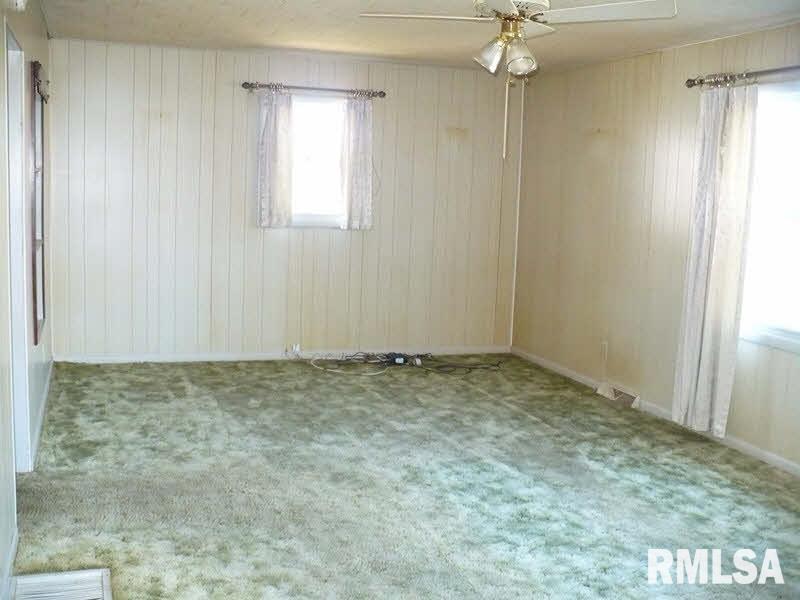 812 Fairfield Road Mount Vernon, IL 62864 - Photo 3 of 22