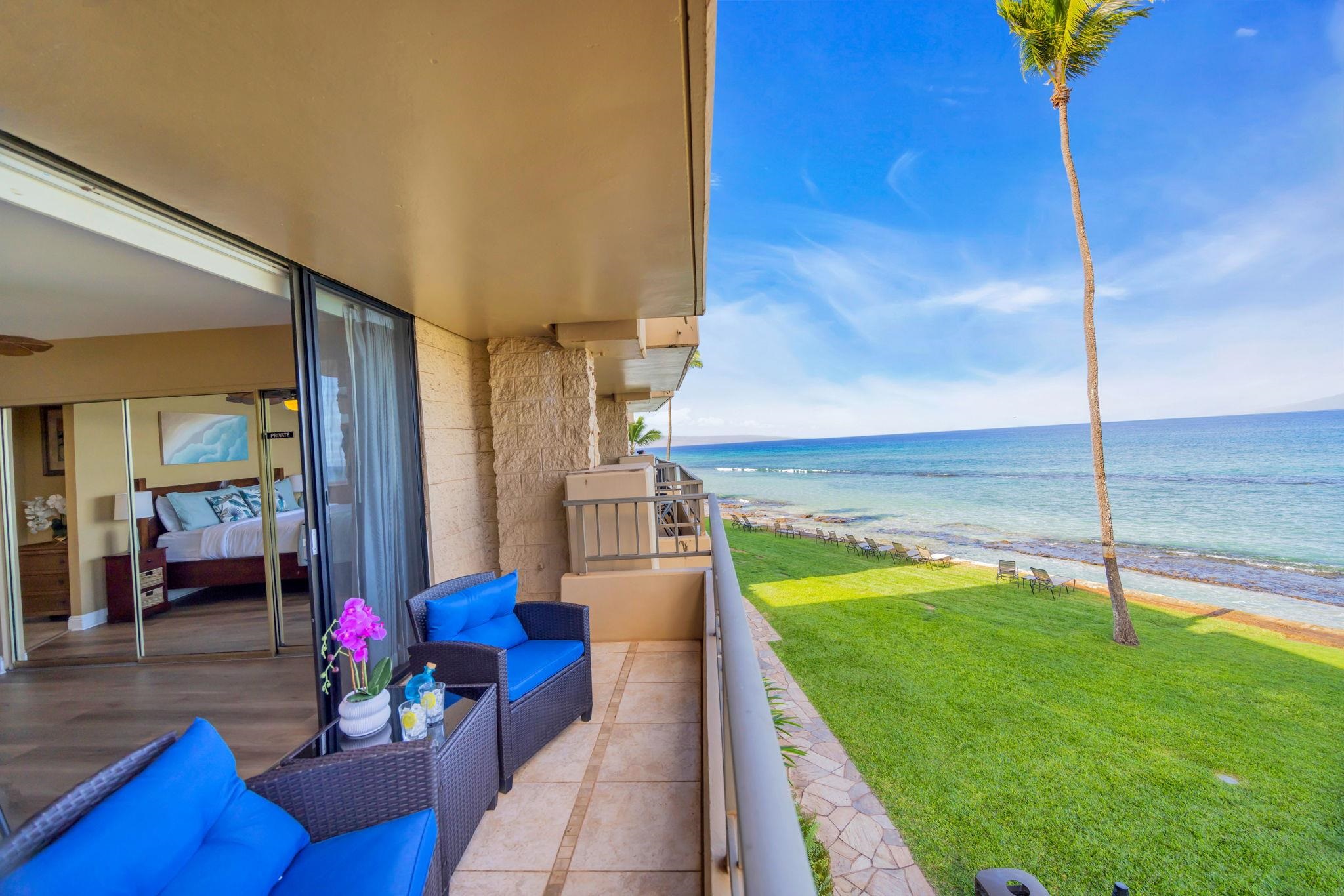 3615 Lower Honoapiilani Road, Unit 222 Lahaina, HI 96761 - Photo 30 of 50 a view of a living room and floor to ceiling window