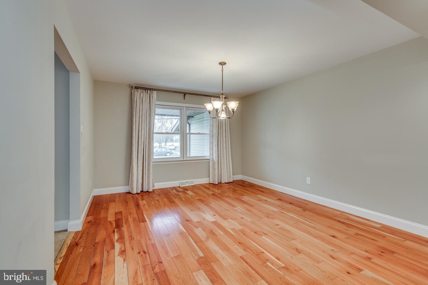 314 Surrey Road Cherry Hill, NJ 08002 - Photo 12 of 62 Dining Room