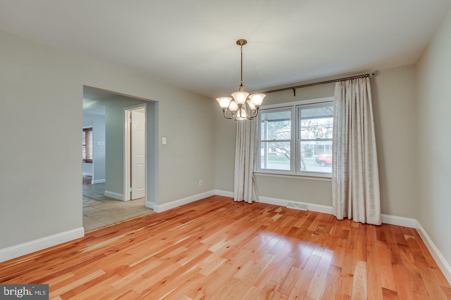 314 Surrey Road Cherry Hill, NJ 08002 - Photo 13 of 62 Dining Room