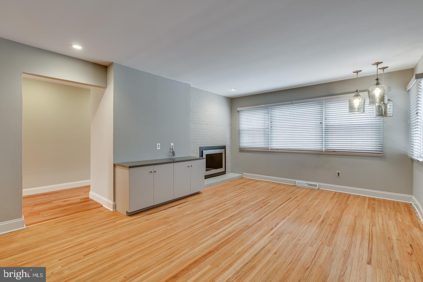 314 Surrey Road Cherry Hill, NJ 08002 - Photo 15 of 62 Family Room
