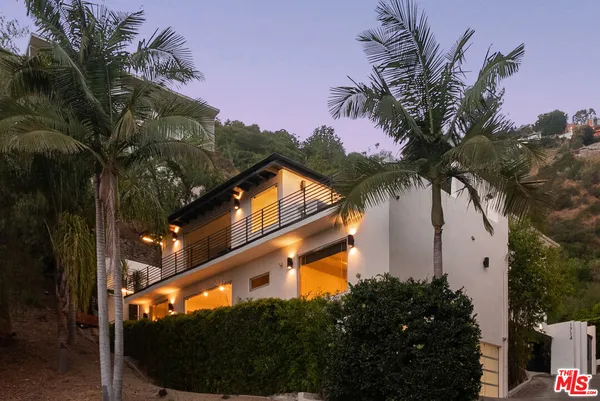 $12,500 | 1716 Queens Court, Los Angeles, CA 90069