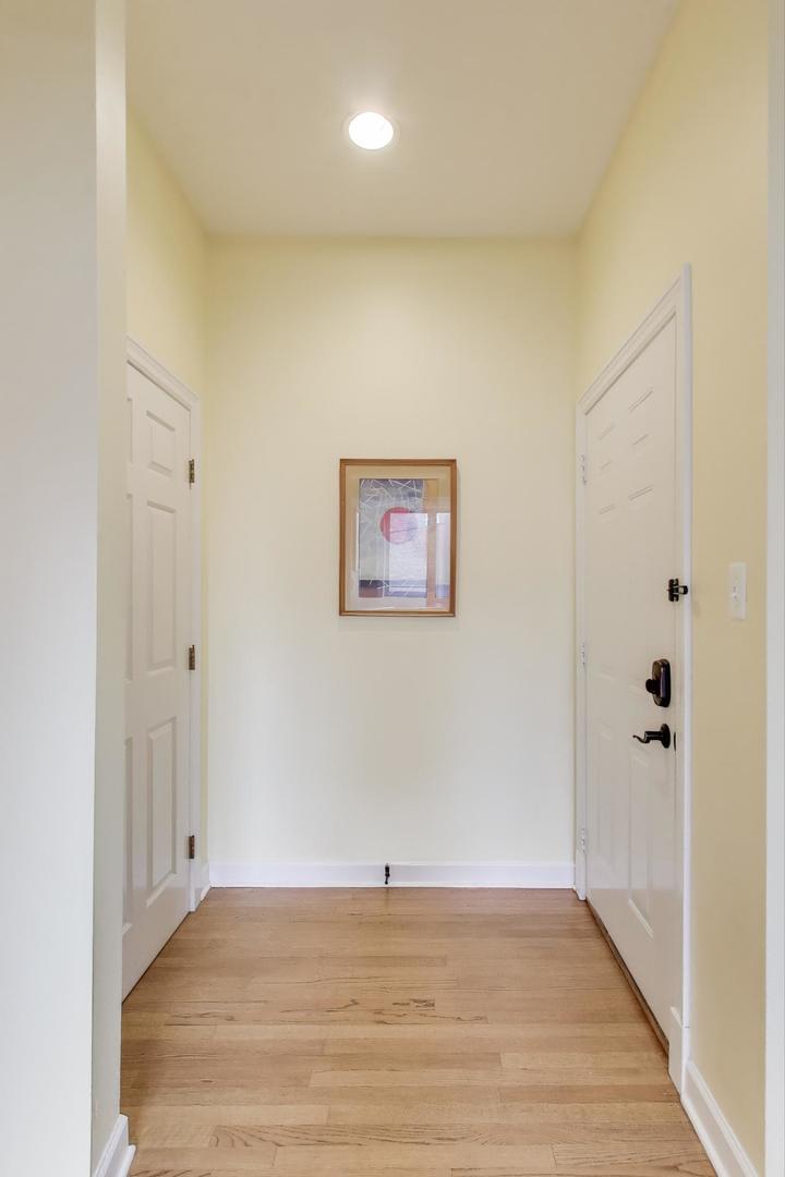 3616 North Janssen Avenue, Unit 2S Chicago, IL 60613 - Photo 19 of 22 a view of an empty room