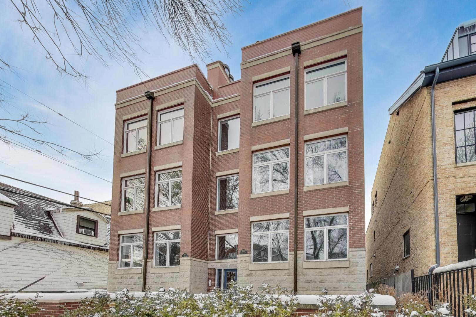 3616 North Janssen Avenue, Unit 2S Chicago, IL 60613 - Photo 21 of 22 a front view of a building