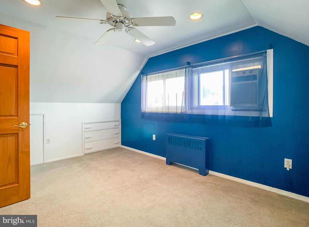 31 Honey Locust Road Levittown, PA 19056 - Photo 24 of 39 Gallery Image 24