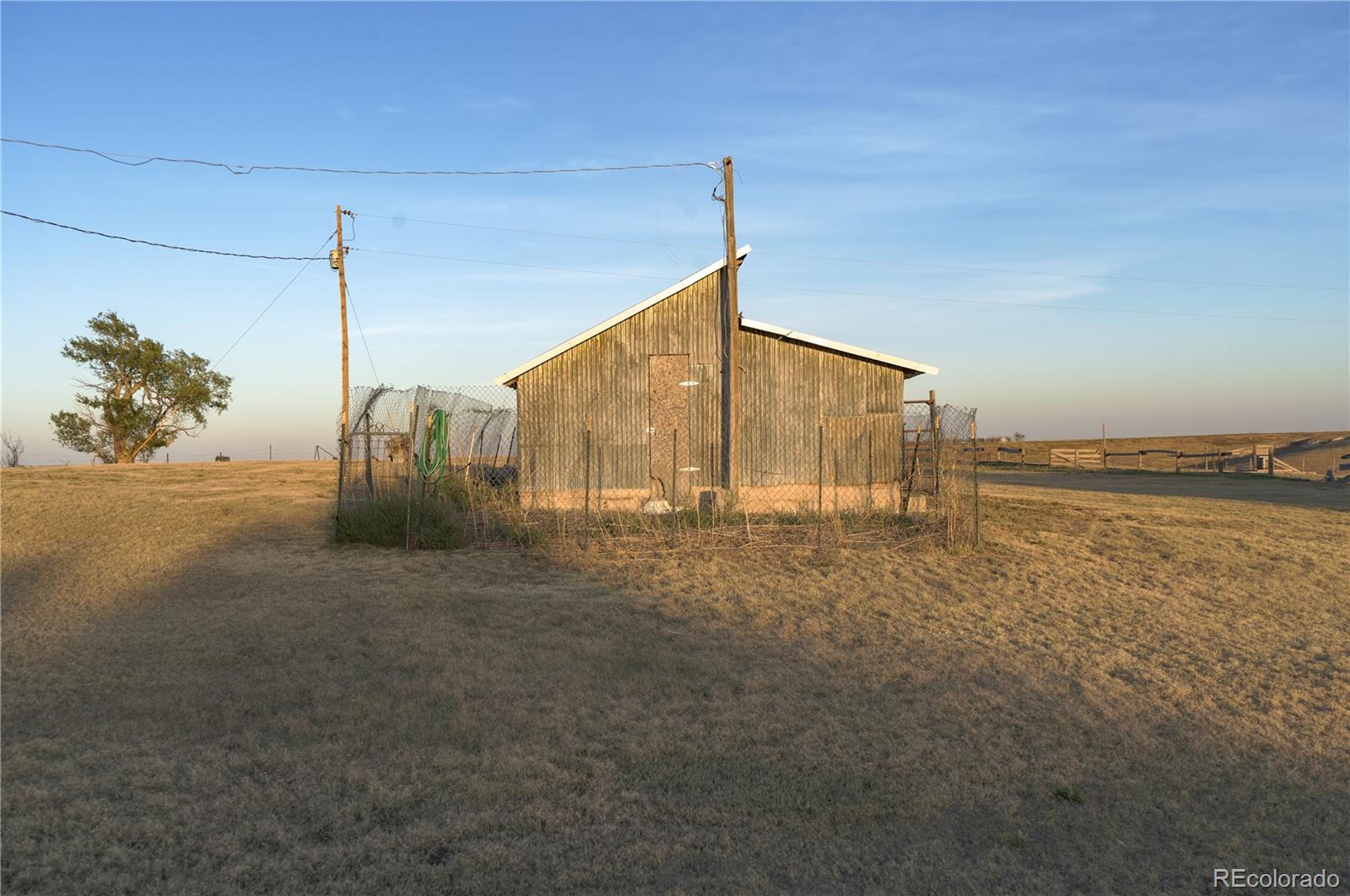 17150 County Rd PP Wray, CO 80758 - Photo 4 of 48 a view of a house with a outdoor space
