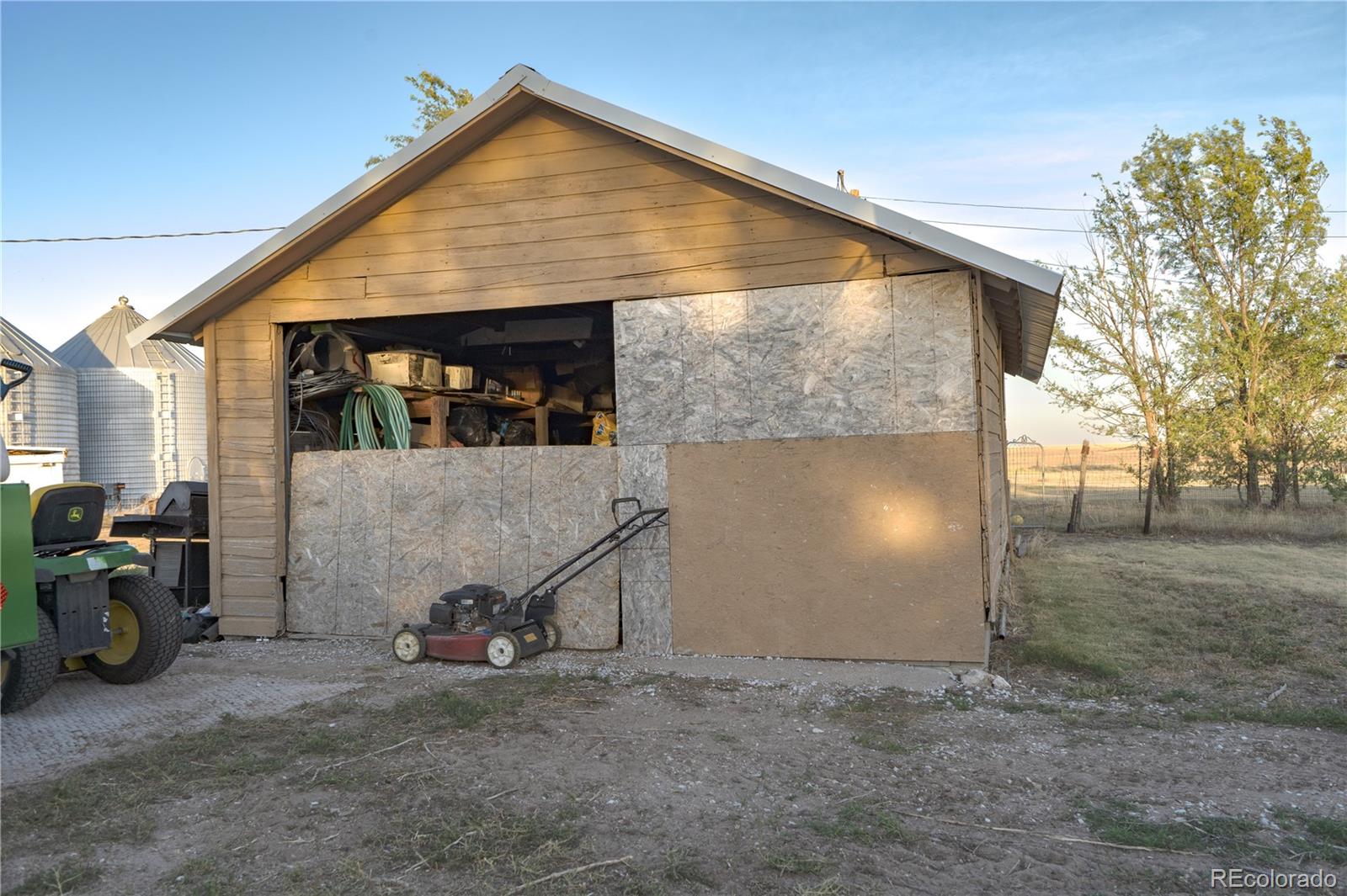 17150 County Rd PP Wray, CO 80758 - Photo 5 of 48 a view of a house with backyard