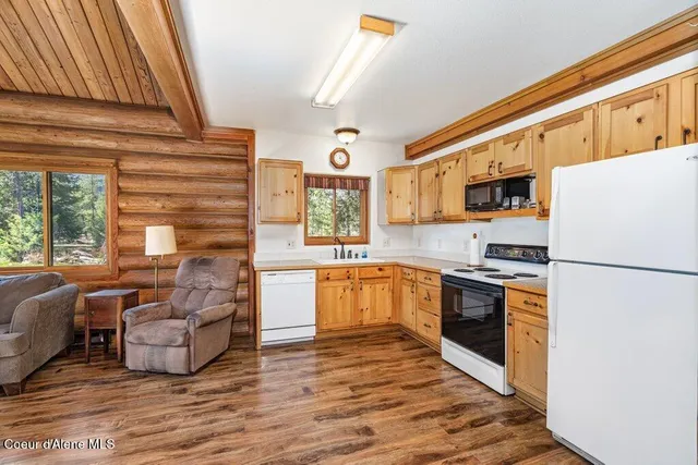 $599,000 | 72 Hank Allen Way, Blanchard, ID 83804