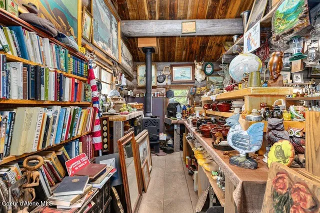 $599,000 | 72 Hank Allen Way, Blanchard, ID 83804