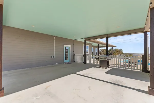 $875,000 | 1694 Henry Prairie Road, Franklin, TX 77856