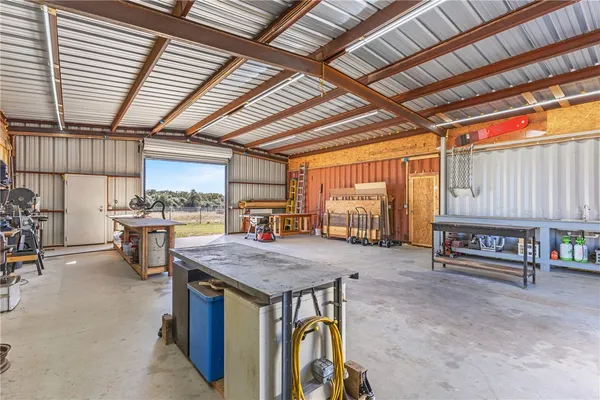 $875,000 | 1694 Henry Prairie Road, Franklin, TX 77856