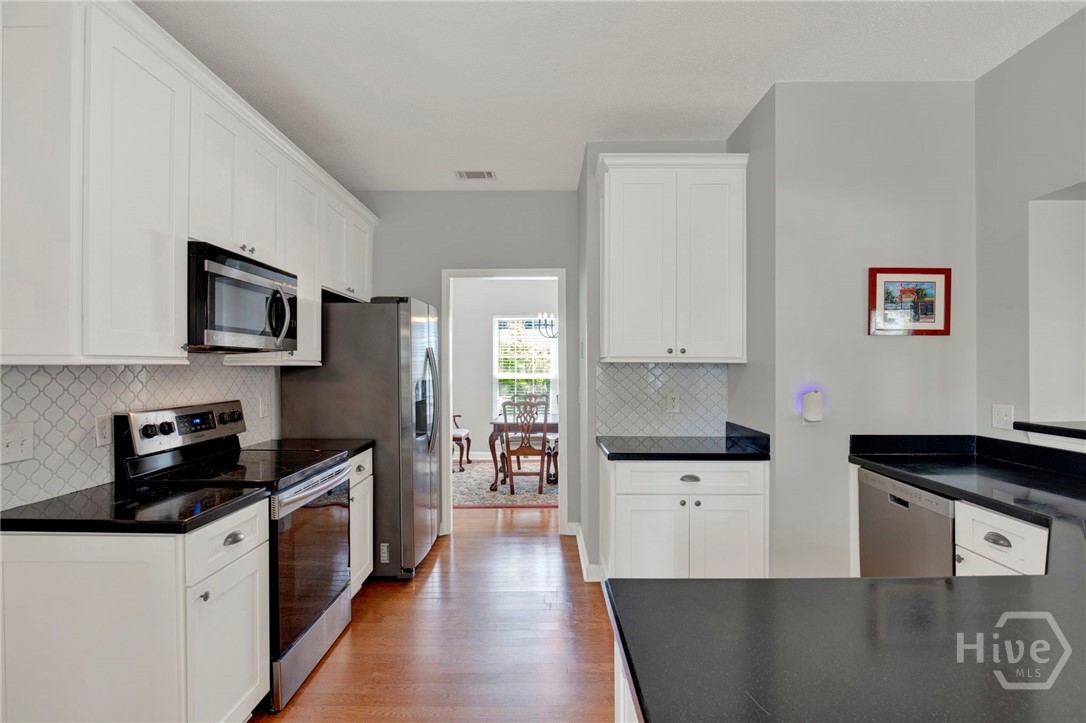 315 Gloucester Road Savannah, GA 31410 - Photo 13 of 53