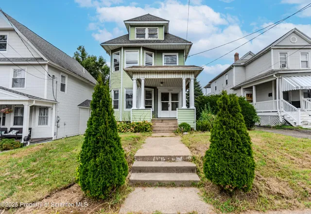 $264,990 | 1599 Electric Street, Dunmore, PA 18509