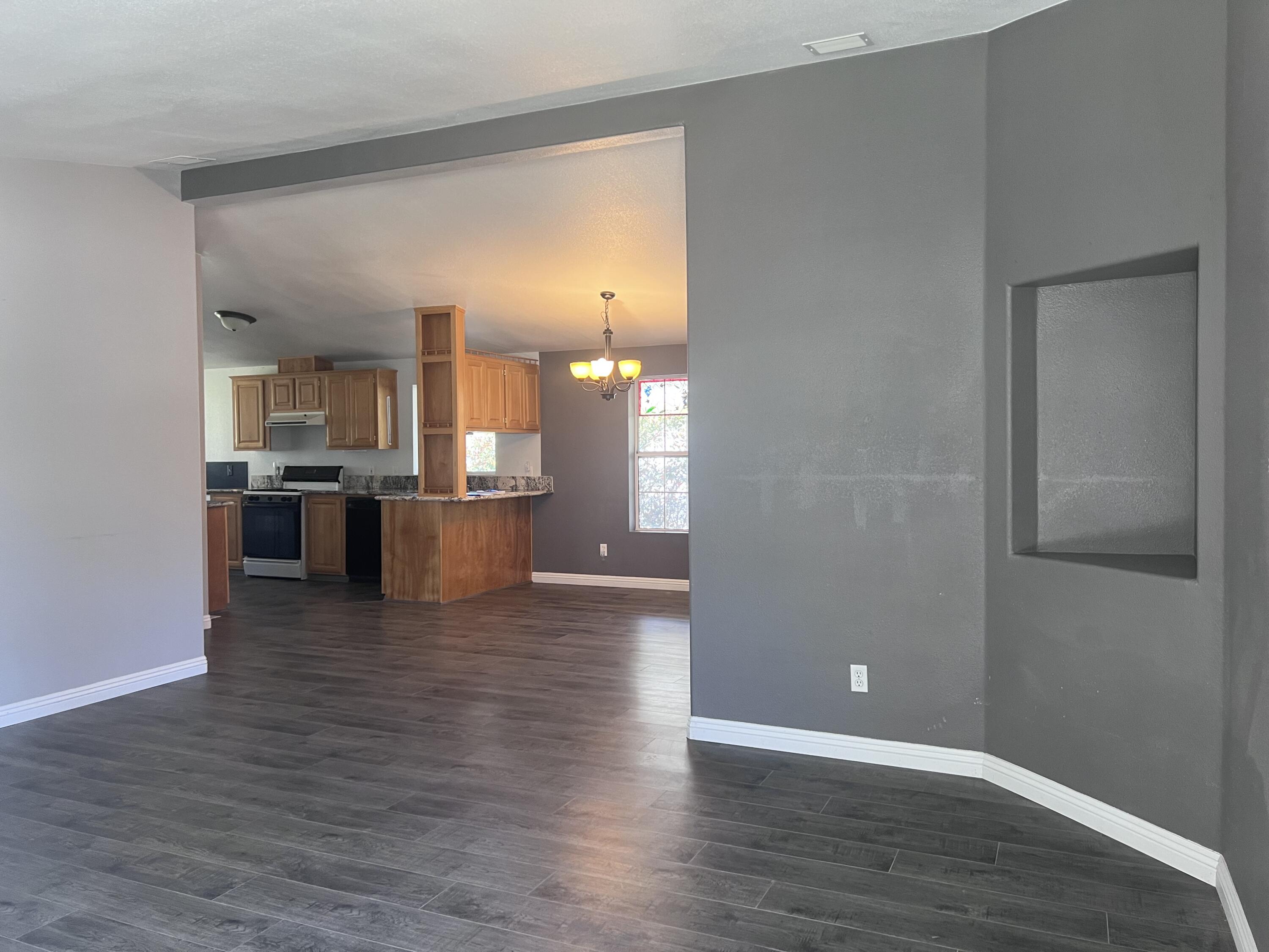 21276 White Pine Drive, Unit SPC 50 Tehachapi, CA 93561 - Photo 7 of 32 IMG_4139