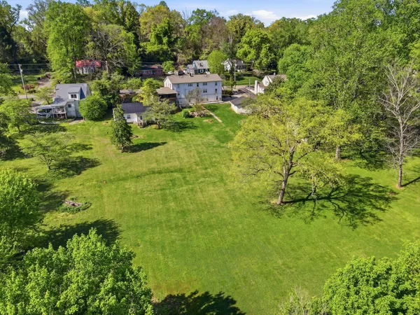 $999,000 | 212 Westwood Drive, McMinnville, TN 37110